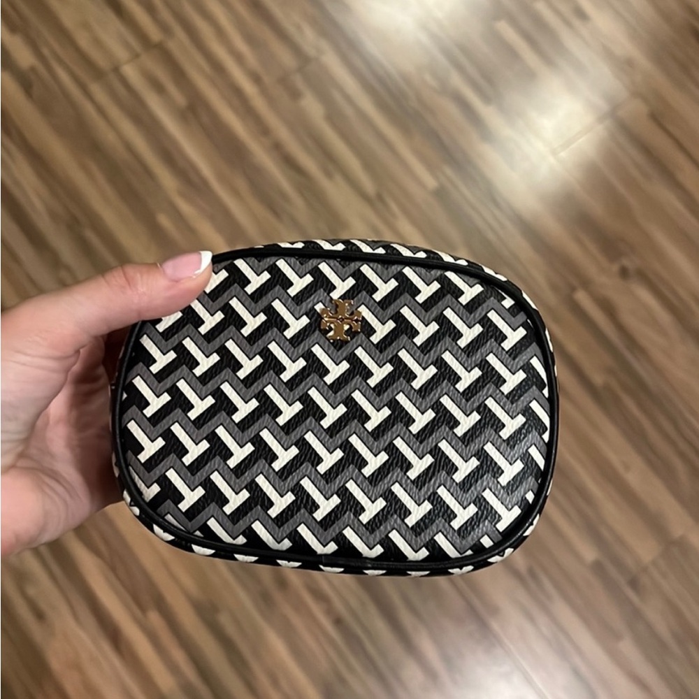 Tory Burch Tile T Cosmetic Pouch